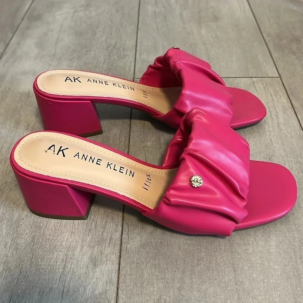 NWOT Anne Klein Ladessa IFLEX Slip-On Sandal Block Heel, Size 8 - Picture 5 of 7